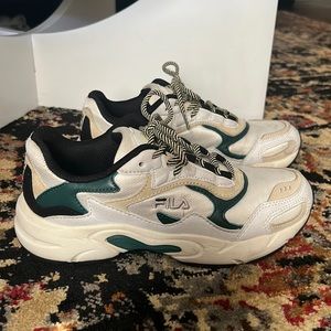 Fila “dad” sneaker size 6.5 womens